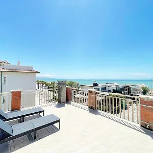 Apartment Villino Mirella A By Zoom In Earth, Marina di Cecina